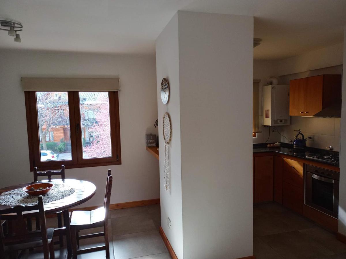 Comodo Departamento Centrico En San Martín de los Andes 外观 照片